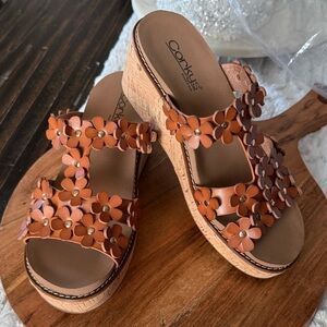 Corkys “Mic Drop” Floral Wedge Sandals NEW